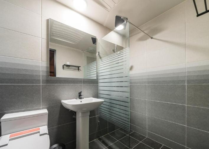 By Ths Valentine Hotel Incheon Szihung Kültér fotó